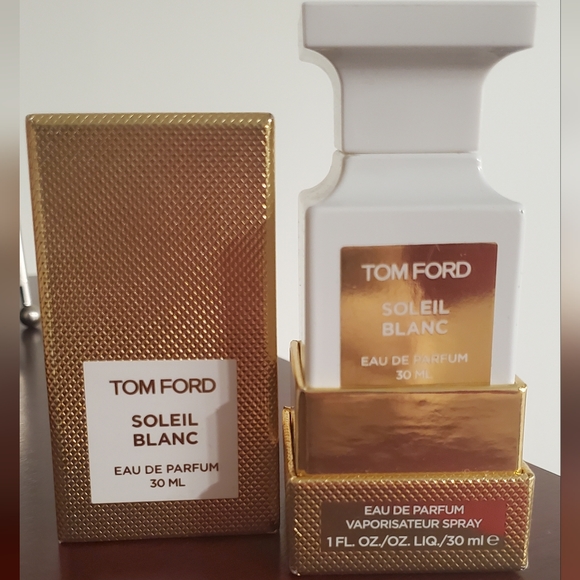 "Soleil Blanc" by Tom Ford Fragrance - Picture 3 of 6